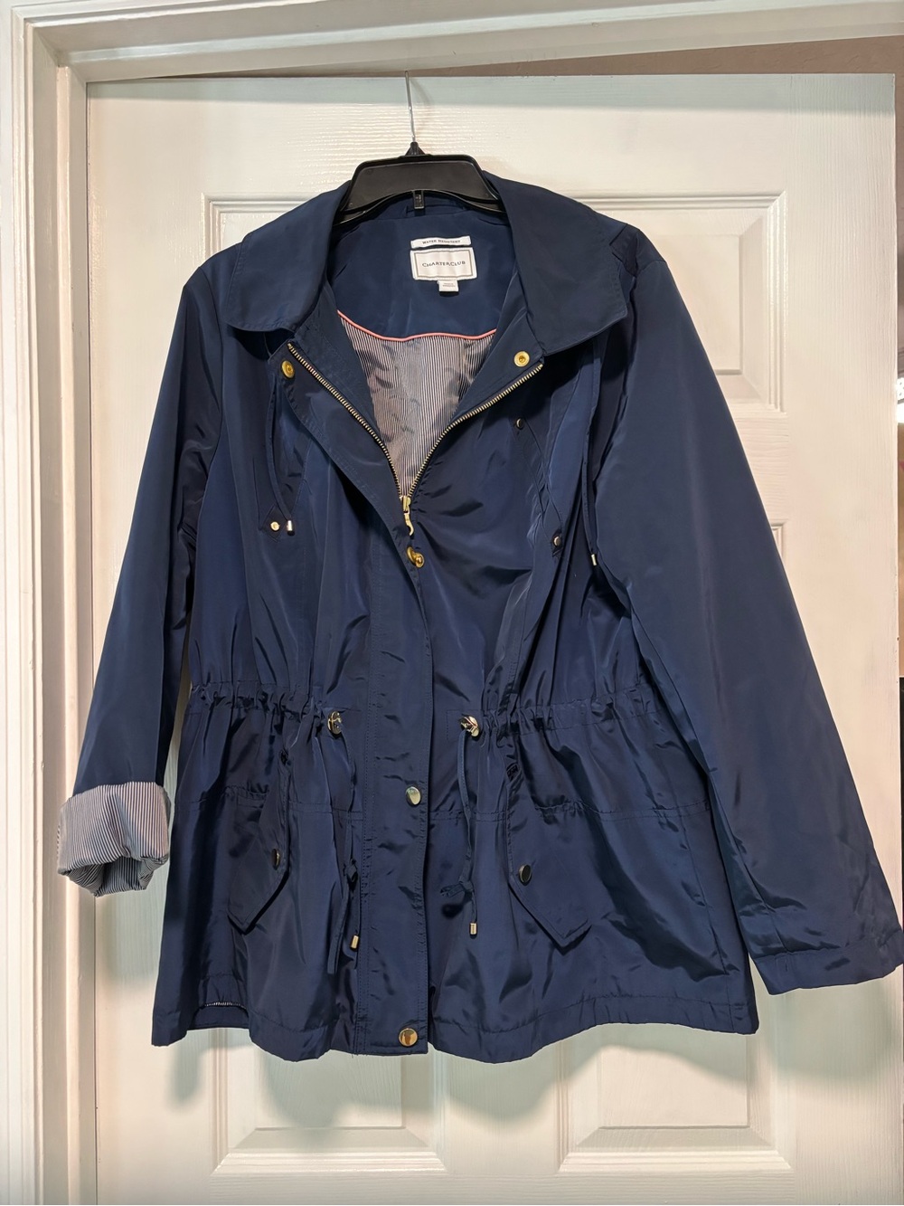 Charter Club Water Resistant Jacket. Size XL